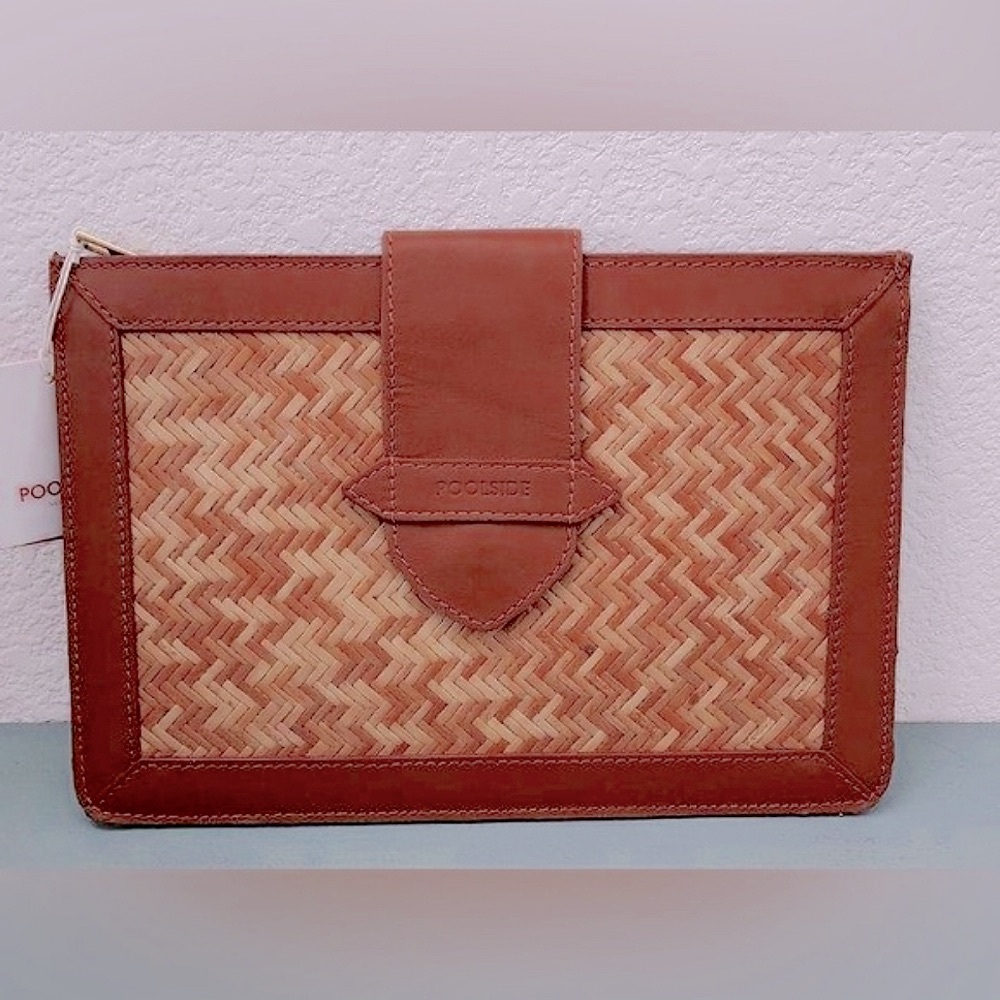 POOLSIDE L’enveloppe Clutch Straw Bag $195 Msrp